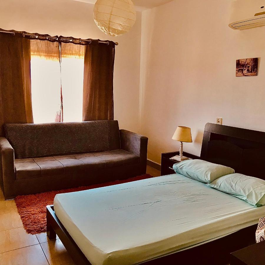 Chalet Marina Wadi Degla Families Only Pool View 2Nd Floor 6 Adults Ain Sukhna Exterior photo
