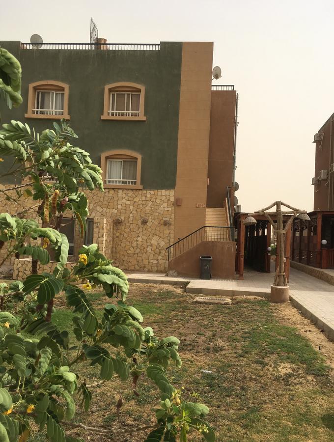 Chalet Marina Wadi Degla Families Only Pool View 2Nd Floor 6 Adults Ain Sukhna Exterior photo